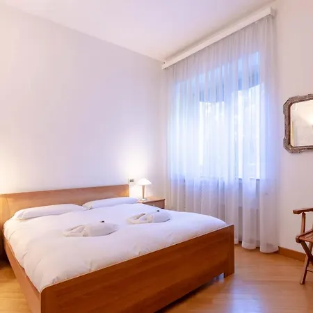Joivy Apt For 4 With Exclusive Pool And Garden In Nervi Apartment *