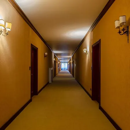 Joivy Apt For 4 With Exclusive Pool And Garden In Nervi *