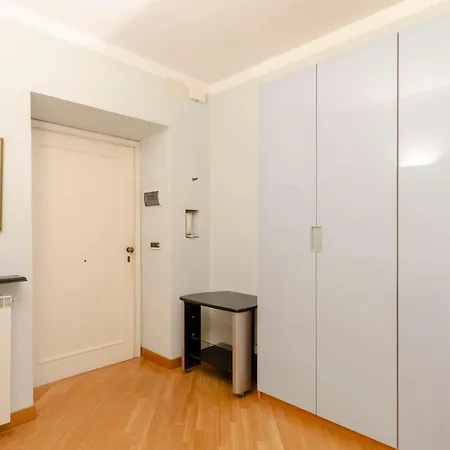 Joivy Apt For 4 With Exclusive Pool And Garden In Nervi *