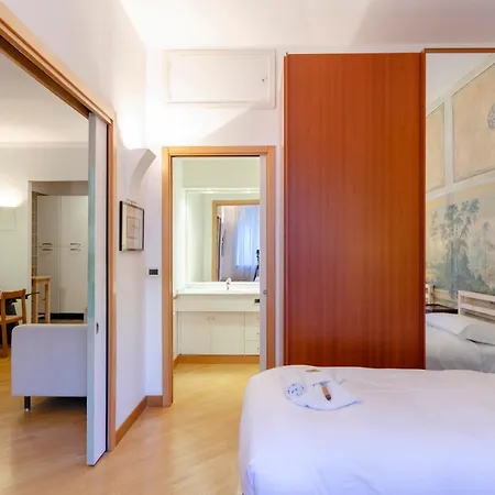 Joivy Apt For 4 With Exclusive Pool And Garden In Nervi