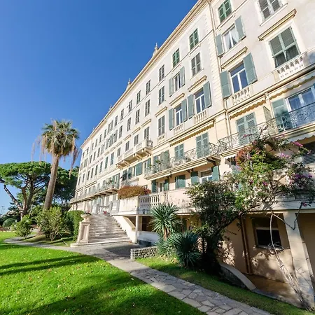 Joivy Apt For 4 With Exclusive Pool And Garden In Nervi 公寓